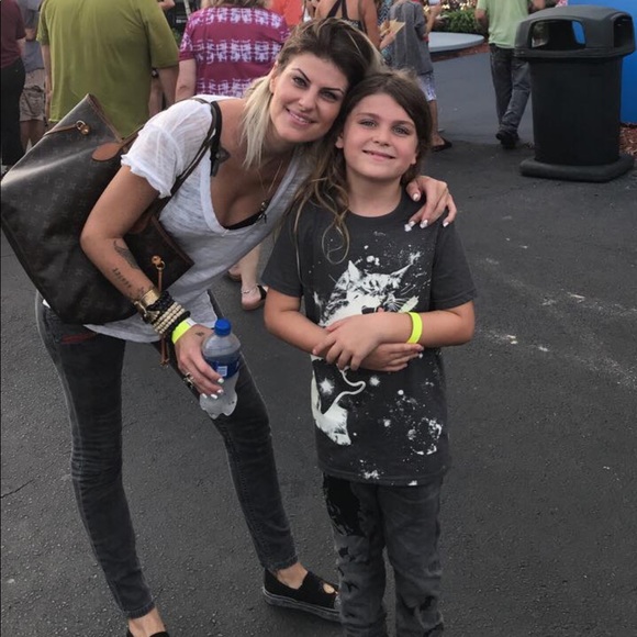 Meet The Posher! Posh Ambassador Sabrina Nova! - Picture 9 of 16